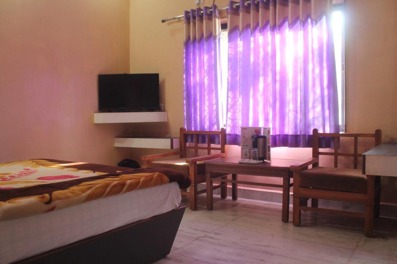 Cozy Room On Neelkanth Road Mount Abu Bagian luar foto